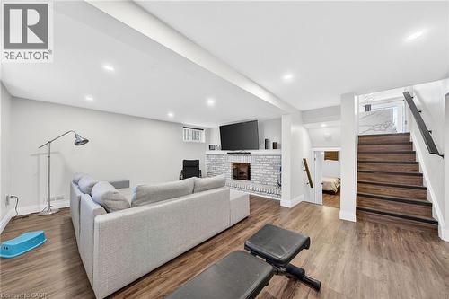 33 Glen Vista Drive, Hamilton, ON - Indoor