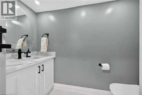 33 Glen Vista Drive, Hamilton, ON - Indoor Photo Showing Bathroom