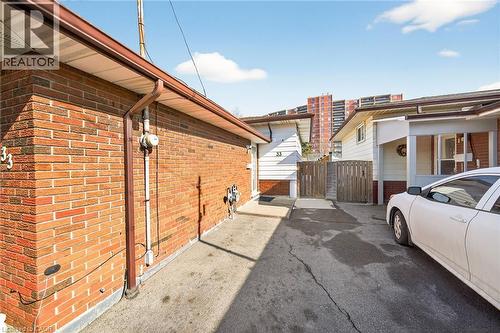 33 Glen Vista Drive, Hamilton, ON - Outdoor With Exterior