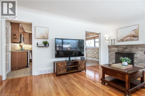 250 Royal Street, Waterloo, ON - Indoor Photo Showing Living Room With Fireplace