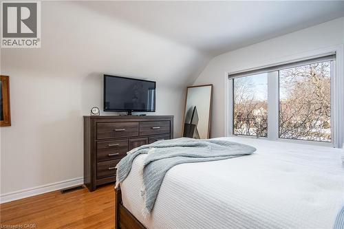 250 Royal Street, Waterloo, ON - Indoor Photo Showing Bedroom