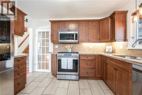250 Royal Street, Waterloo, ON - Indoor Photo Showing Kitchen