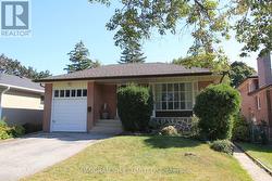 78 GUERNSEY DRIVE  Toronto, ON M9C 3A7