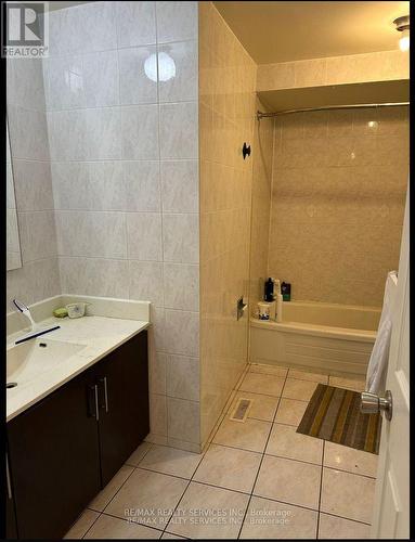 132 Cherrytree Drive, Brampton, ON - Indoor Photo Showing Bathroom