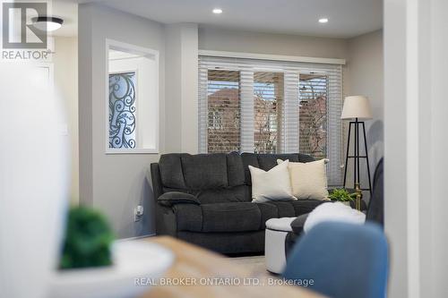 3811 Cedar Hedge Rise, Mississauga, ON - Indoor