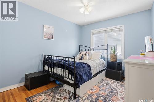 2804 Hill Avenue, Regina, SK - Indoor Photo Showing Bedroom