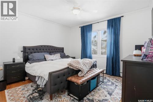2804 Hill Avenue, Regina, SK - Indoor Photo Showing Bedroom