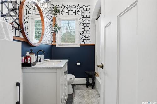 2804 Hill Avenue, Regina, SK - Indoor