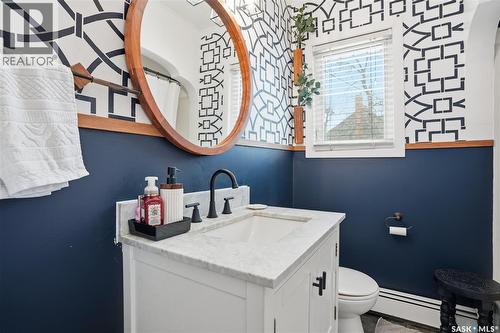 2804 Hill Avenue, Regina, SK - Indoor Photo Showing Bathroom