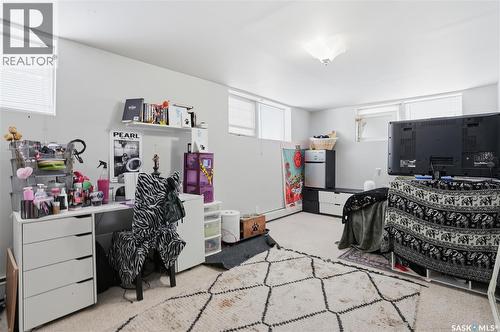 2804 Hill Avenue, Regina, SK - Indoor