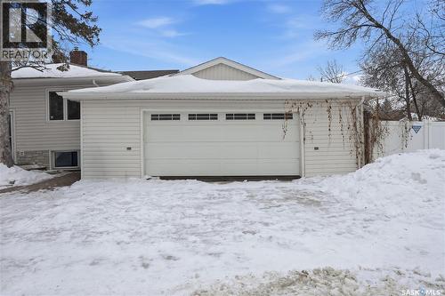 2804 Hill Avenue, Regina, SK - Outdoor