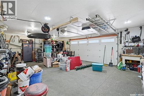 2804 Hill Avenue, Regina, SK - Indoor Photo Showing Garage
