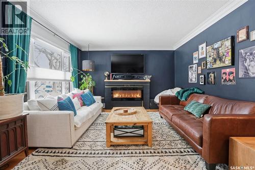 2804 Hill Avenue, Regina, SK - Indoor Photo Showing Living Room With Fireplace