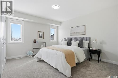 662 Sutter Bay, Saskatoon, SK - Indoor Photo Showing Bedroom