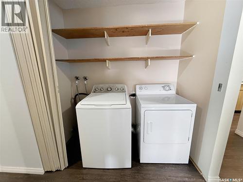 301 1110 9Th Avenue Ne, Swift Current, SK - Indoor Photo Showing Laundry Room