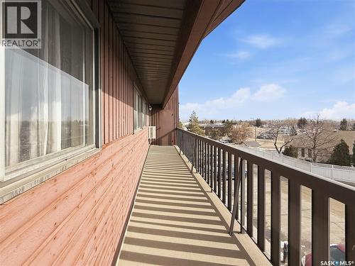 301 1110 9Th Avenue Ne, Swift Current, SK - Outdoor With Exterior