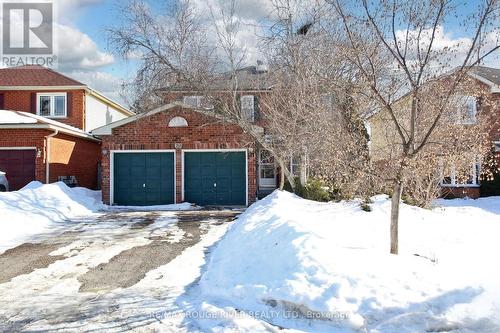 66 JAMIESON CRESCENT  Whitby, ON L1R 1V1