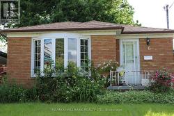 2 - 86 GOLFHAVEN DRIVE  Toronto, ON M1G 2E3