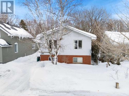 292 MILLARD STREET  Orillia, ON L3V 4H3