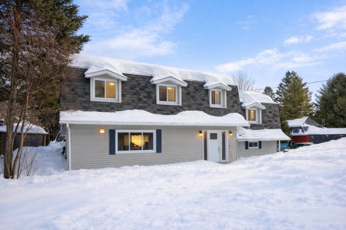 3021 Ch. du Domaine-Guindon  Sainte-Agathe-Des-Monts, QC J8C 2Z8