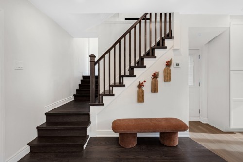 Escalier - 414 Rue Dufferin, Hampstead, QC - Indoor Photo Showing Other Room