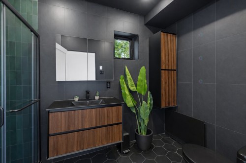 Salle de bains attenante à la CCP - 414 Rue Dufferin, Hampstead, QC - Indoor