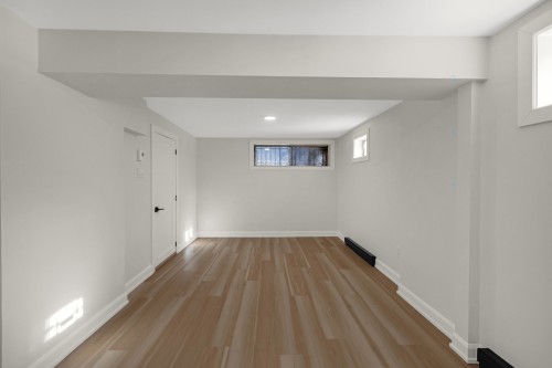 Chambre à coucher - 414 Rue Dufferin, Hampstead, QC - Indoor Photo Showing Other Room