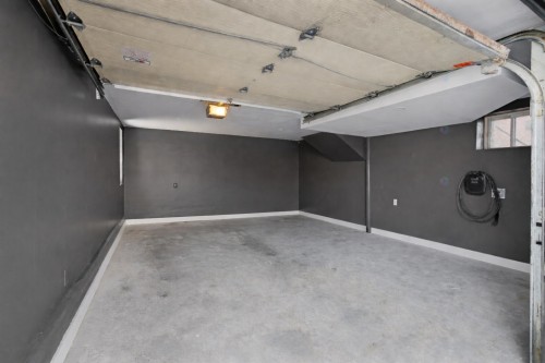 Garage - 414 Rue Dufferin, Hampstead, QC - Indoor Photo Showing Garage