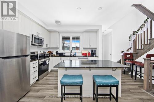 1891 Thames Circle, Milton, ON - Indoor Photo Showing Kitchen With Stainless Steel Kitchen