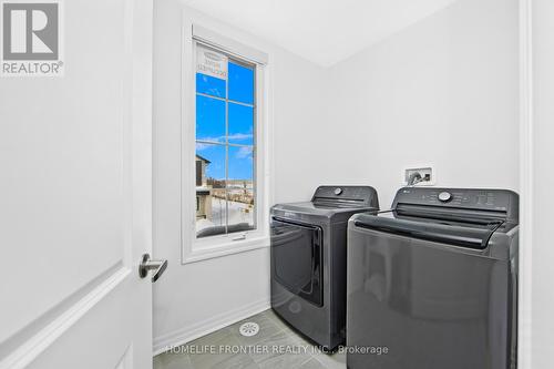 1891 Thames Circle, Milton, ON - Indoor Photo Showing Laundry Room