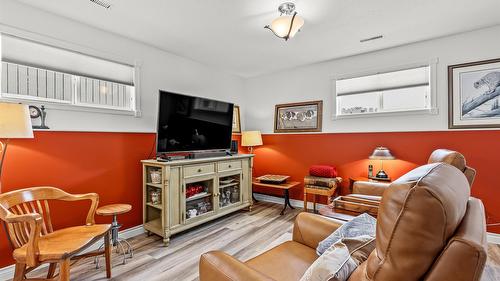 C-515 20Th Avenue, Creston, BC - Indoor