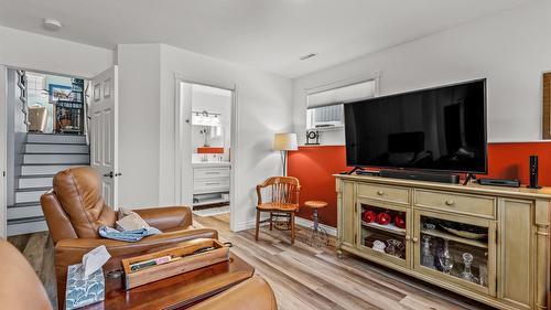 C-515 20Th Avenue, Creston, BC - Indoor