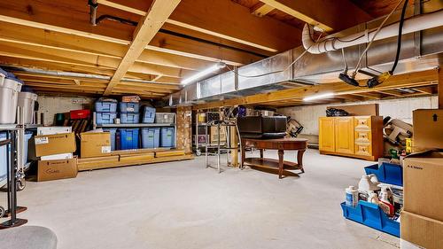C-515 20Th Avenue, Creston, BC - Indoor Photo Showing Basement