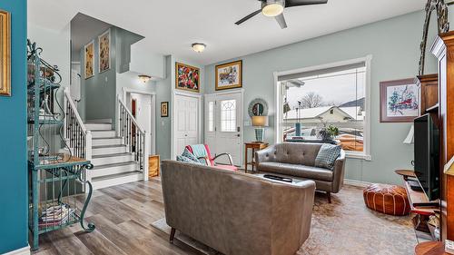 C-515 20Th Avenue, Creston, BC - Indoor