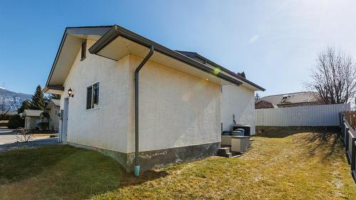 C-515 20Th Avenue, Creston, BC - Outdoor With Exterior