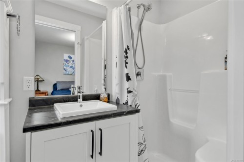 80 Murphy St, Campbell River, BC 