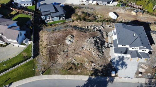 156 Hawk Point Rd, Nanaimo, BC 