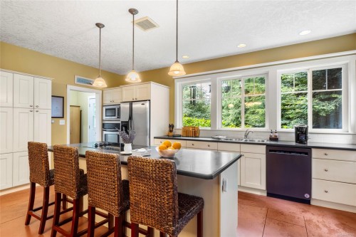 6280 Sooke Rd, Sooke, BC 