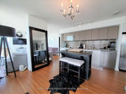 4101-75 Queens Wharf Road  Toronto, ON M5V 0J8