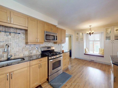 4 Fieldview Crescent, Markham, ON - Indoor Photo Showing Kitchen