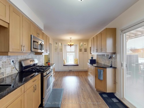 4 Fieldview Crescent, Markham, ON - Indoor Photo Showing Kitchen