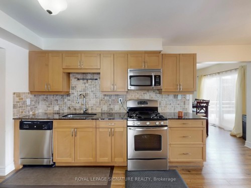 4 Fieldview Crescent, Markham, ON - Indoor Photo Showing Kitchen