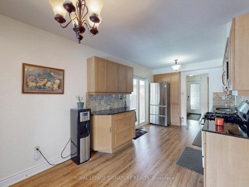 4 Fieldview Crescent, Markham, ON - Indoor Photo Showing Kitchen