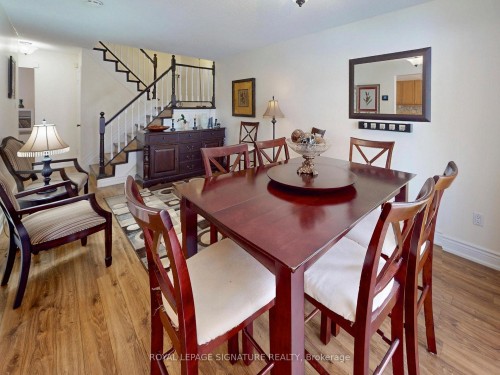 4 Fieldview Crescent, Markham, ON - Indoor Photo Showing Dining Room