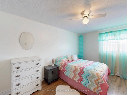 4 Fieldview Crescent, Markham, ON - Indoor Photo Showing Bedroom