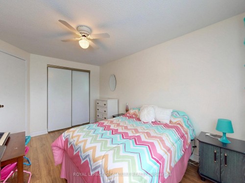 4 Fieldview Crescent, Markham, ON - Indoor Photo Showing Bedroom