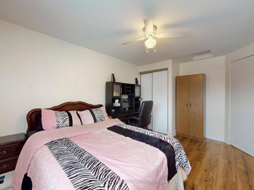 4 Fieldview Crescent, Markham, ON - Indoor Photo Showing Bedroom