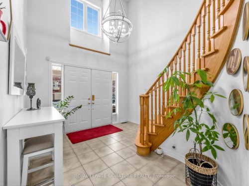 30 Root Crescent, Ajax, ON - Indoor Photo Showing Other Room