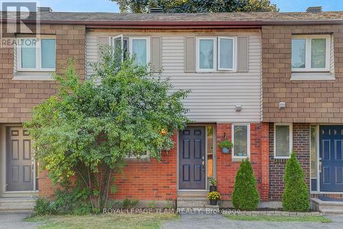 15 - 1302 ALNESS COURT  Ottawa, ON K1B 5H2