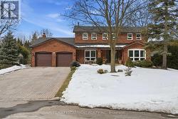 2123 KAWARTHA CRESCENT  Mississauga, ON L5H 3P8